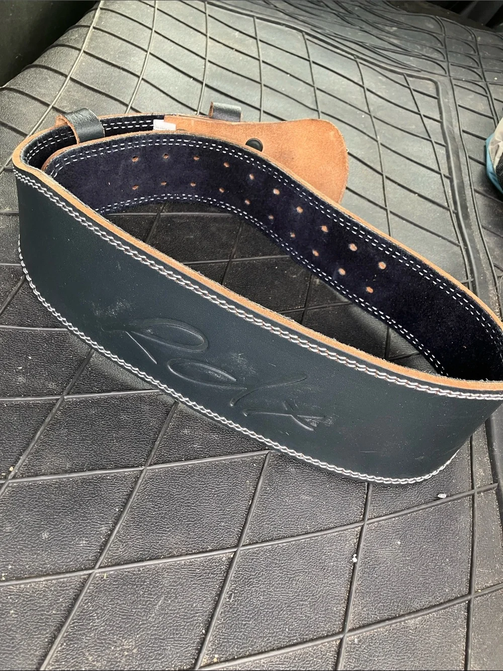 Black Leather Weightlifting Belt with Suede Interior